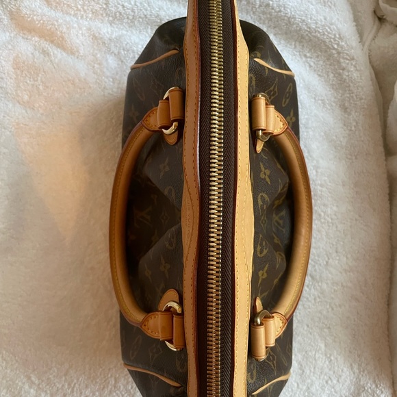 NEW- Vintage LV Tivoli - NEW !
Monogram Tivoli PM - Picture 10 of 11